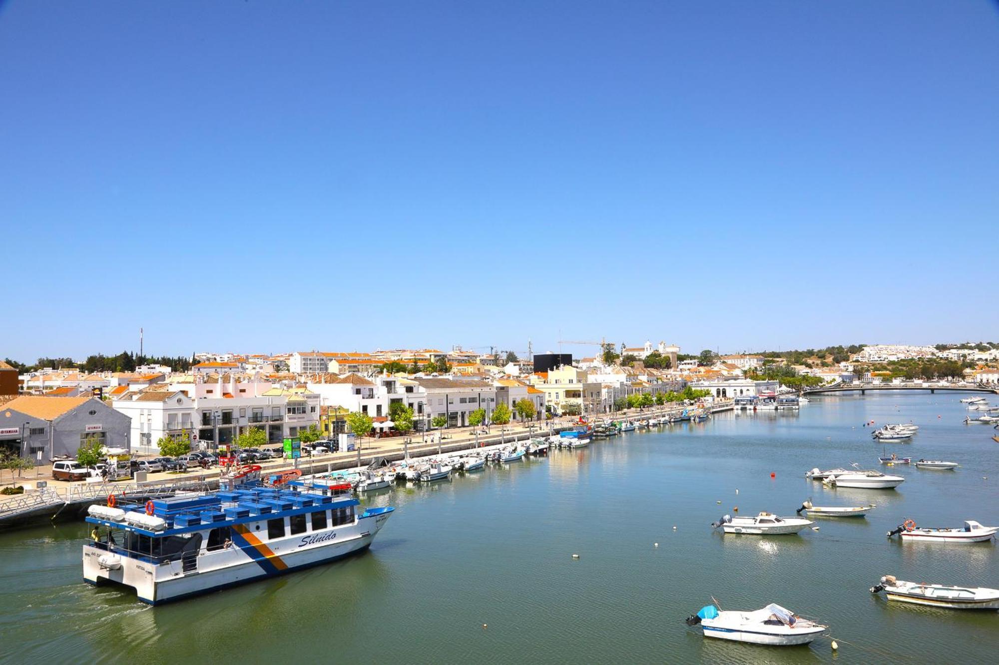 Beautiful Town Centre Townhouse With Shared Pool Villa Tavira Exterior photo