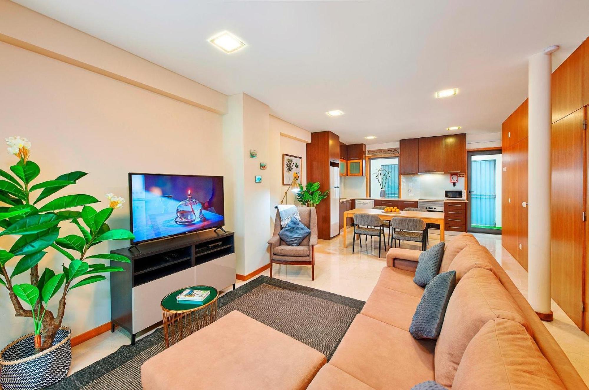 Beautiful Town Centre Townhouse With Shared Pool Villa Tavira Exterior photo